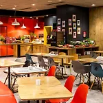 Ibis Centrum فندق 3*