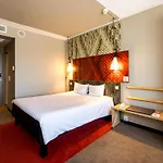Ibis Centrum Hotel 3*