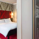 Ibis Centrum 3*