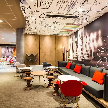 Ibis Centrum Hotel 3*