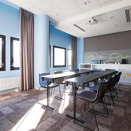 Ibis Centrum 3* فروتسواف