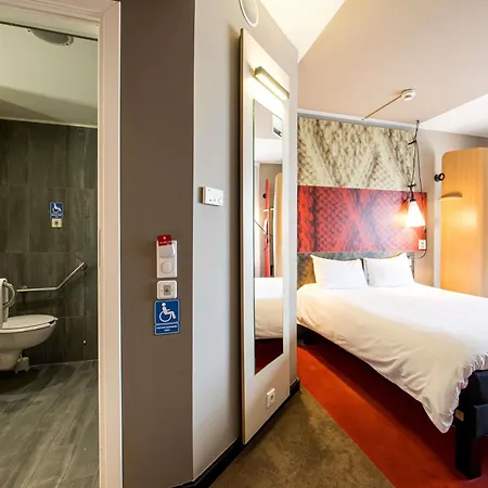 Ibis Centrum فروتسواف