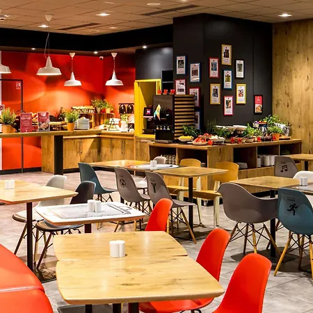 Ibis Centrum Hotel 3*