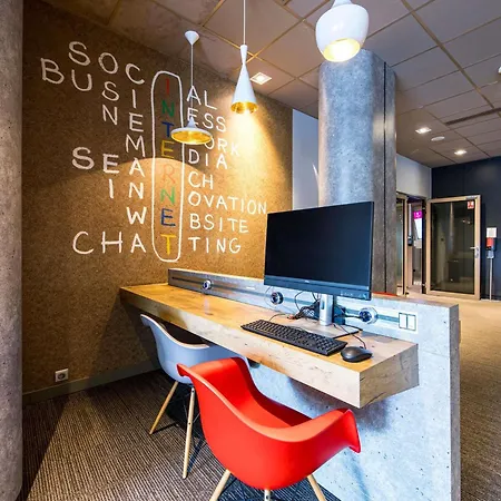 Ibis Centrum فندق