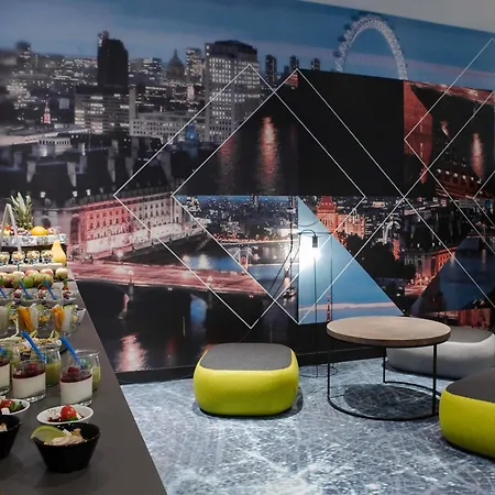 Ibis Centrum 3* فروتسواف