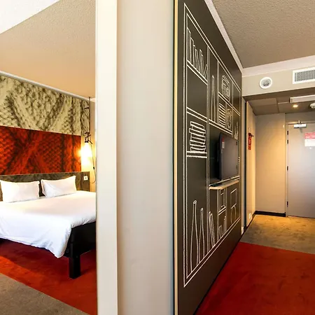 Ibis Centrum Hotel 3*