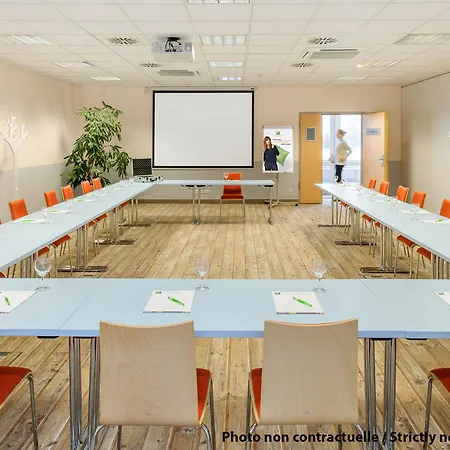 Ibis Centrum فندق