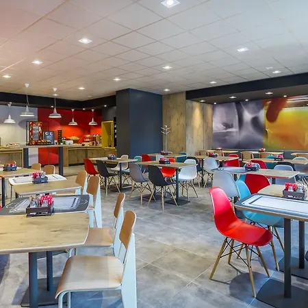 Ibis Centrum فندق 3*