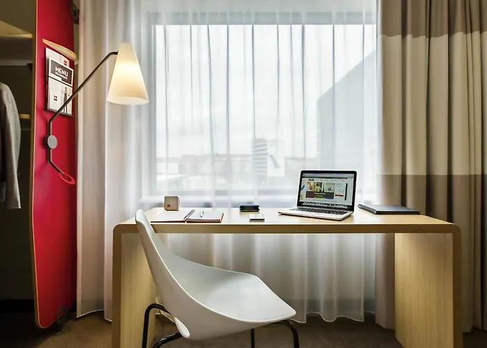 弗罗茨瓦夫中心宜必思酒店 酒店