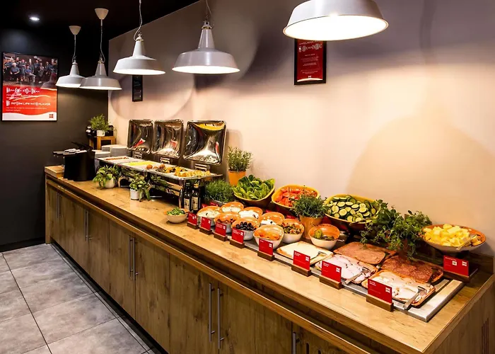 弗罗茨瓦夫中心宜必思酒店 3*