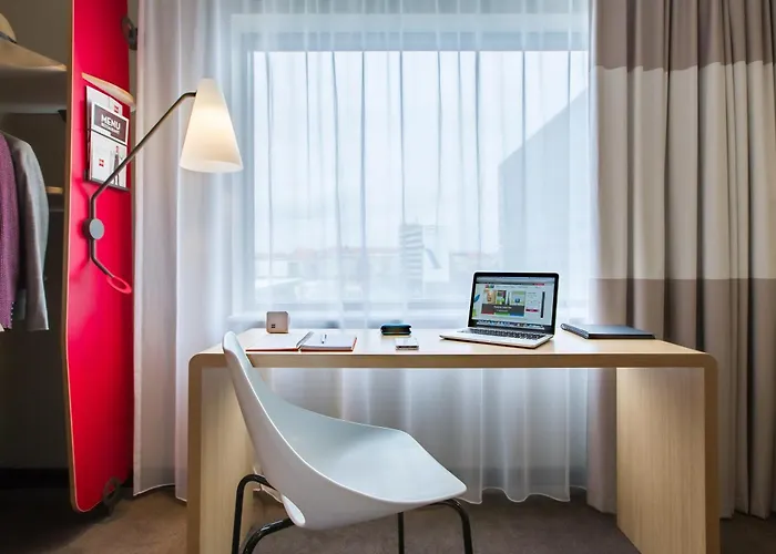 弗罗茨瓦夫中心宜必思酒店 酒店 3*